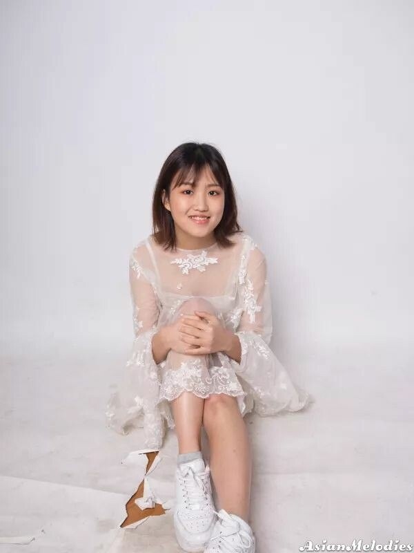 JingYi Xie, 21
