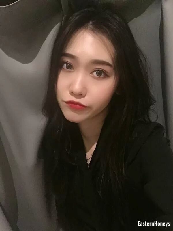 Victoria, 23